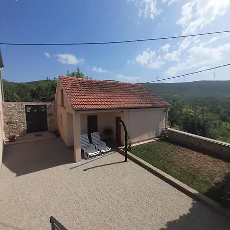 Holiday home Erslan
